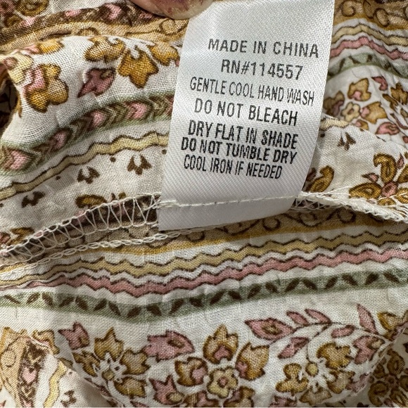 New THML Floral Cottage Short Sleeve Ruffle Cotton Top Size Medium - Picture 9 of 12